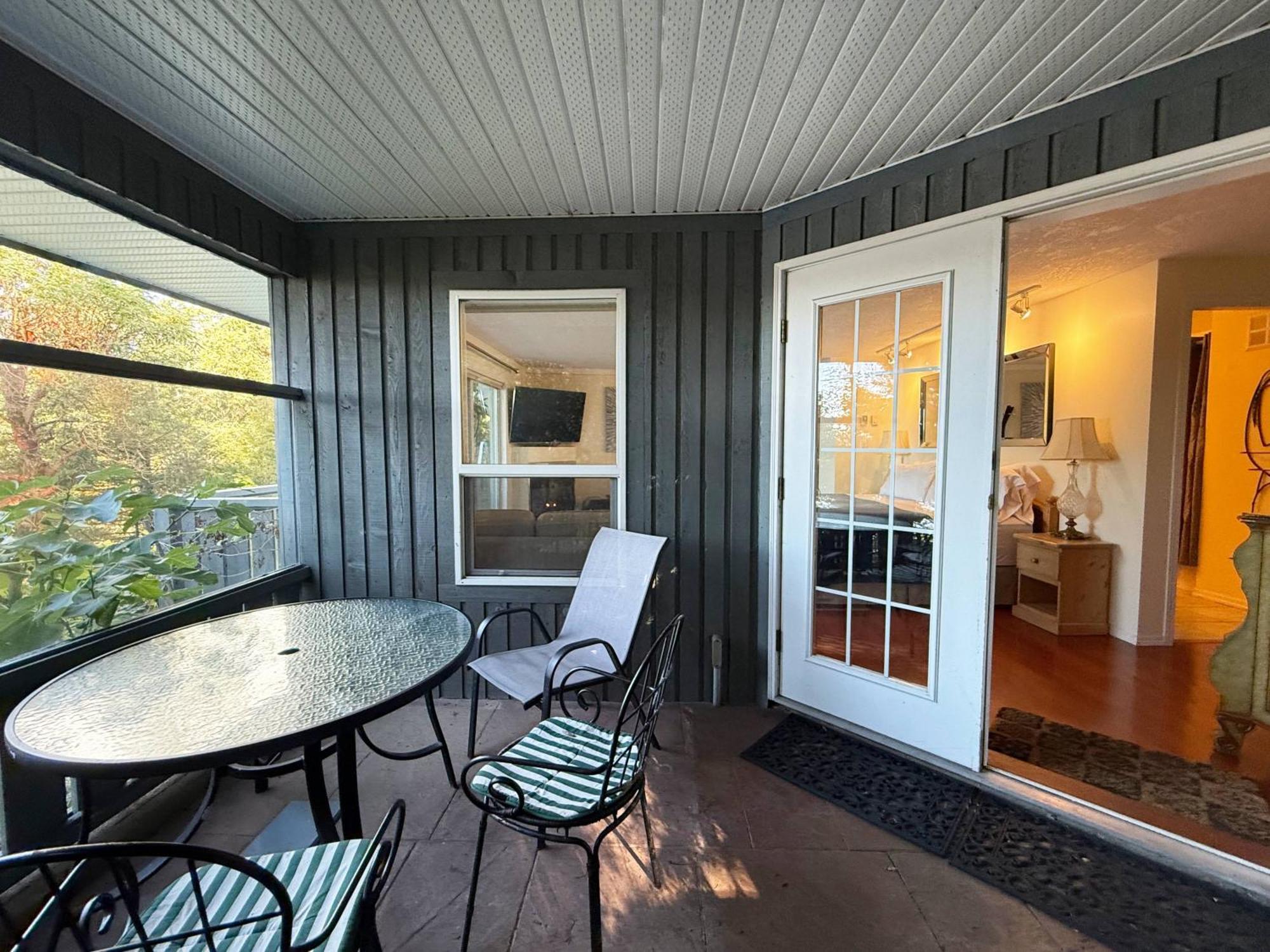 Sterling Cove Bed & Breakfast