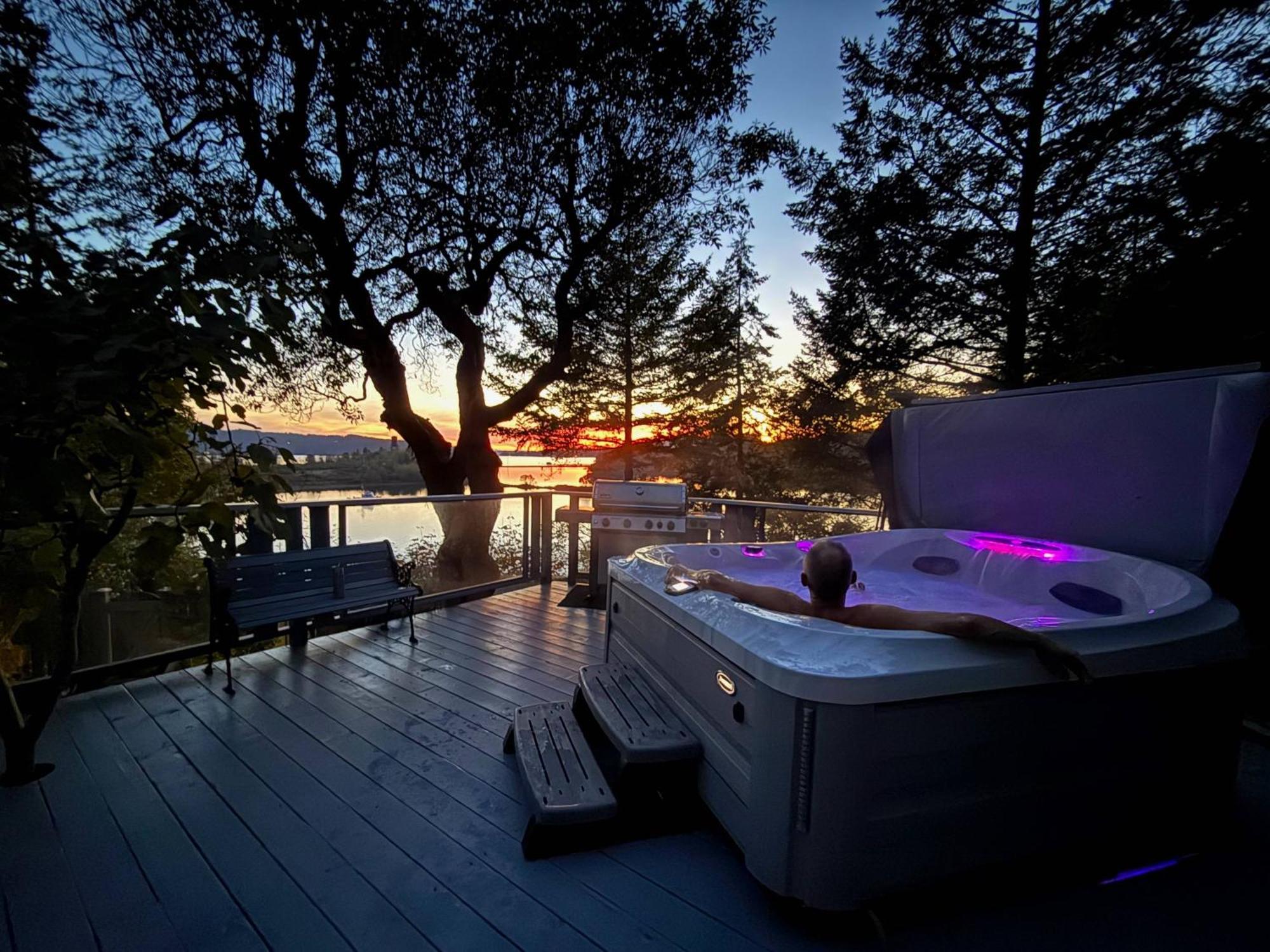 Sterling Cove Bed & Breakfast
