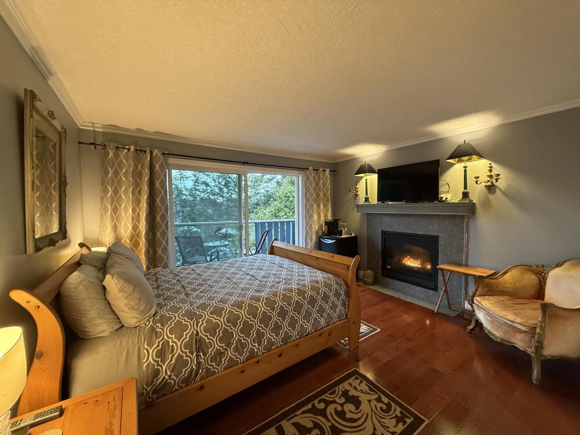 Sterling Cove * Sooke